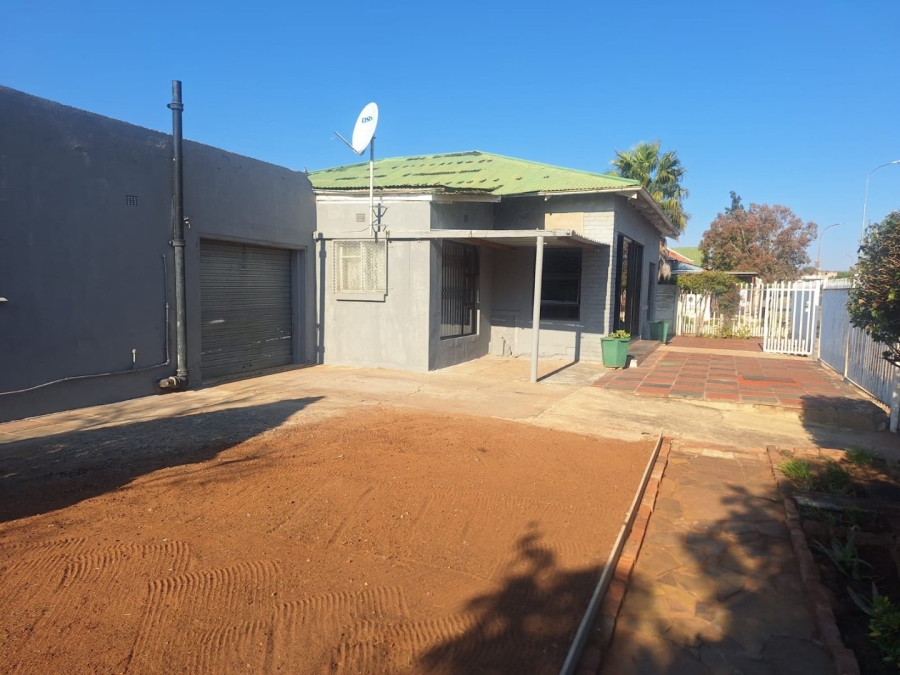 3 Bedroom Property for Sale in Utility Northern Cape